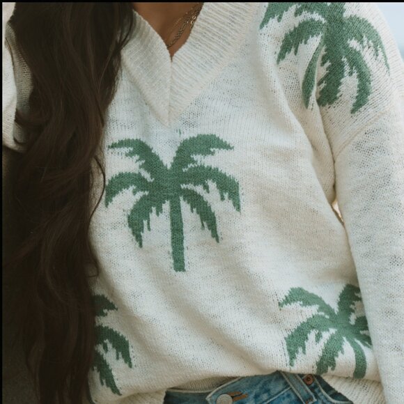 NWOT Beachly - The Palm Breeze Sweater - Picture 5 of 6